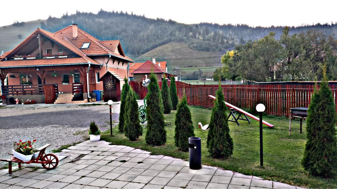 Bed and Breakfast Picnic Panzio Lunca de Sus Zewnętrze zdjęcie